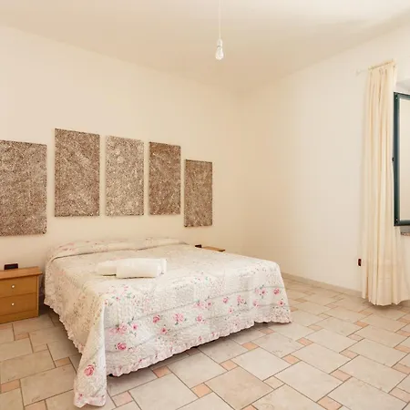 La Casa Rosa Di Rita E Franco بيت للعطل *