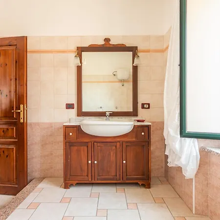 La Casa Rosa Di Rita E Franco Scano Montiferro